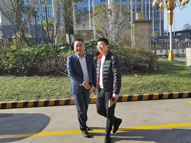 新春伊始，，，，，，龙湾区空港管委会向导率队莅临集团走访慰问